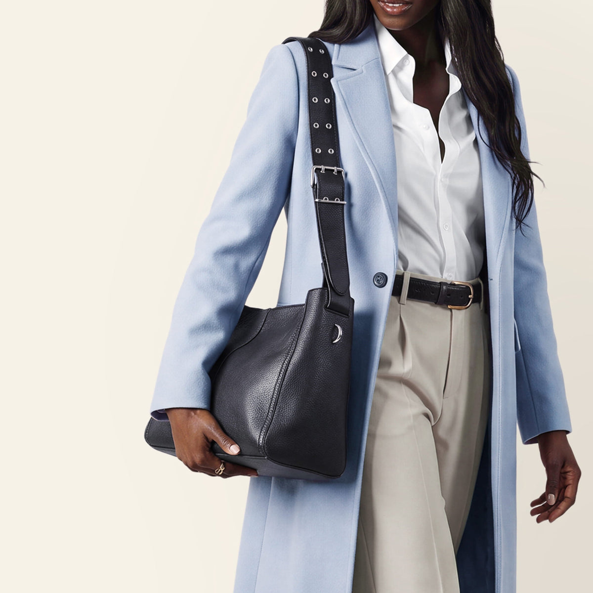 Render Shoulder Bag In Pebbled Leather - Ink Navy