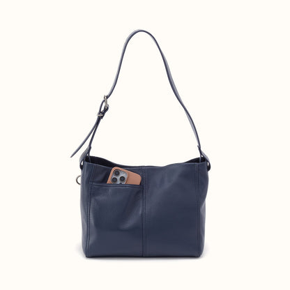 Render Shoulder Bag In Pebbled Leather - Ink Navy